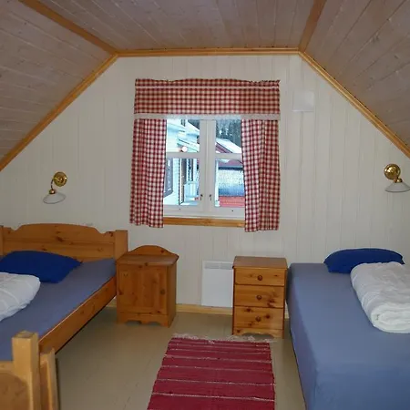 Farmhouse - Fjellangerveien 155d * Lavik (Hordaland)